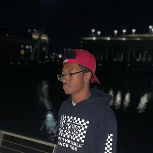 Meet your Posher, Kamron